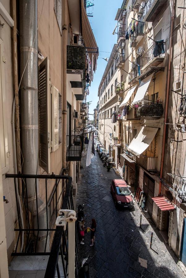 شقة Residenza Il Bell'Antonio نابولي المظهر الخارجي الصورة